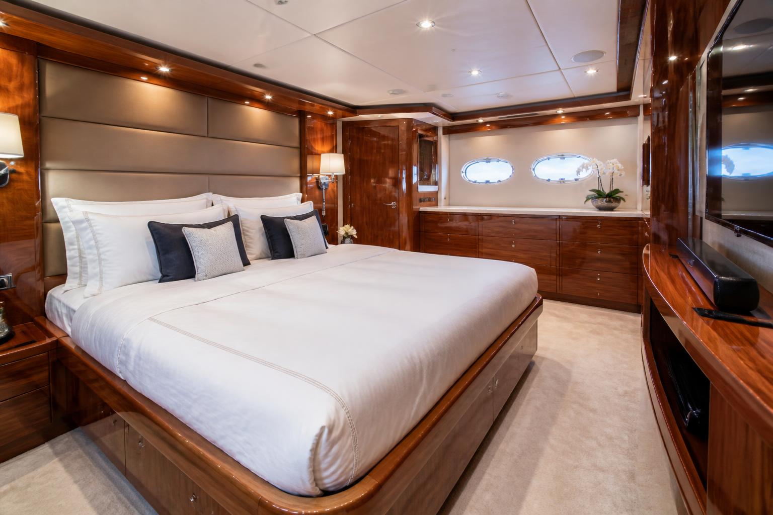 Yacht stateroom bedding and carpet care